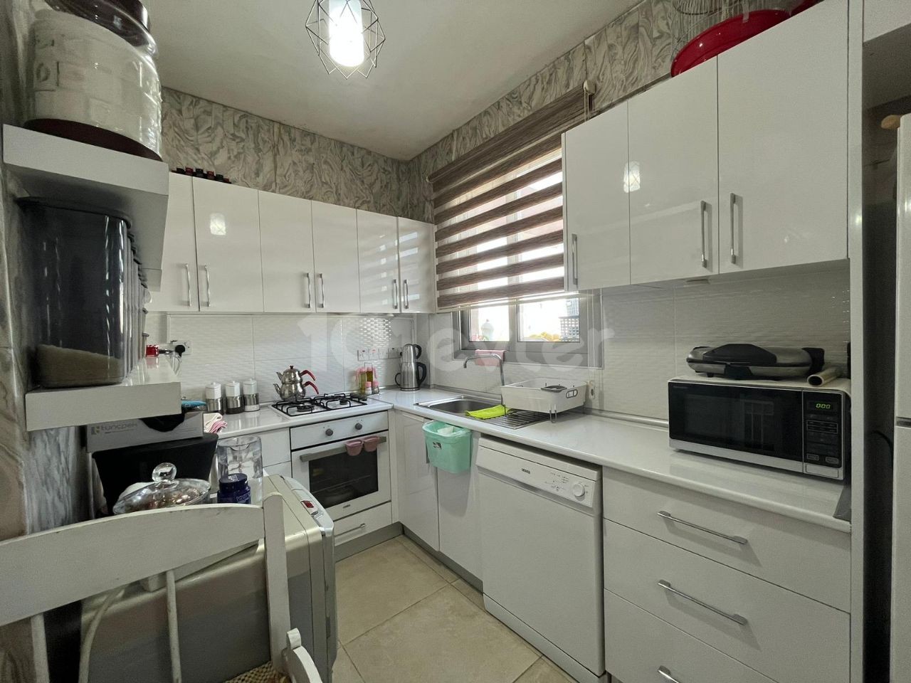 2+1 WOHNUNG IN ZEYTİNLİK