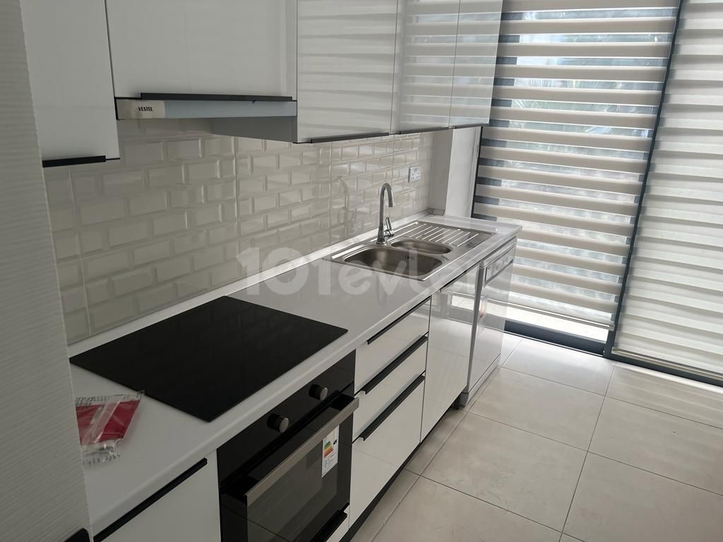 1+0 MONTHLY RENTAL FLAT IN THE SITE IN KYRENIA ZEYTİNLİK AREA IS SUITABLE FOR HOLIDAYS AND SHORT TERM RENTALS