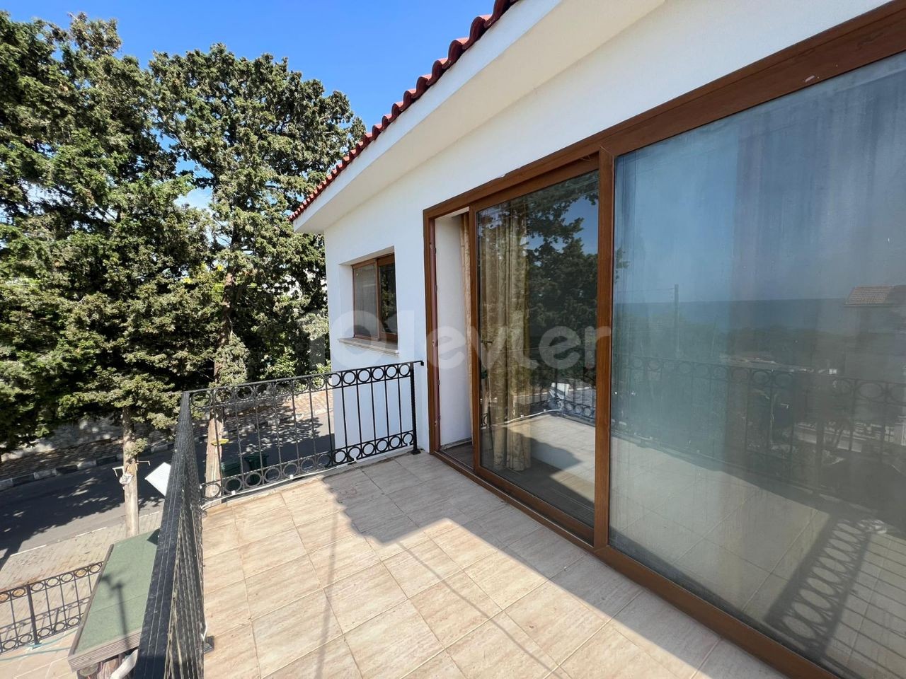 3+1 VILLA FOR SALE IN KYRENIA ALSANCAK, NEAR MERIT ROYAL