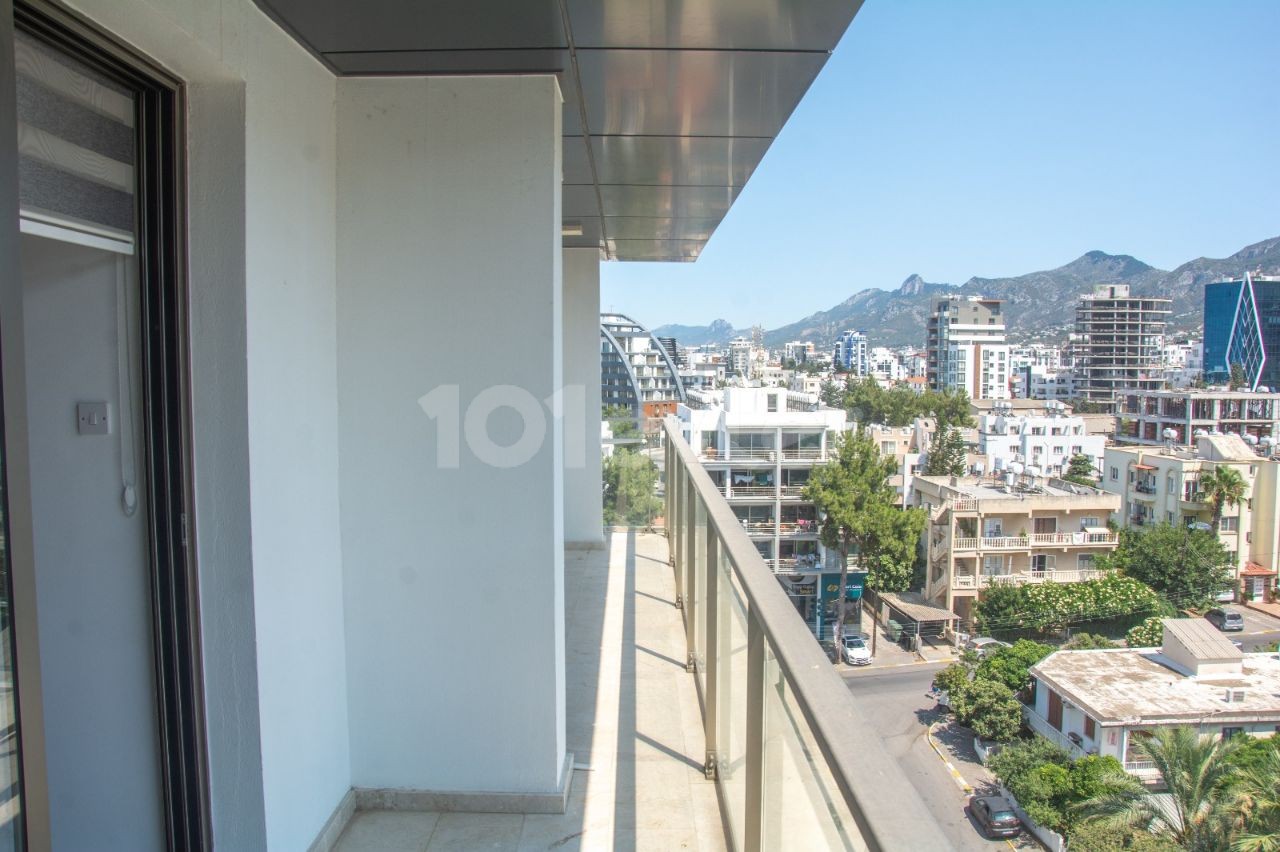 3+1 DUBLEX PENTHOUSE FOR RENT IN THE CENTER OF KYRENIA