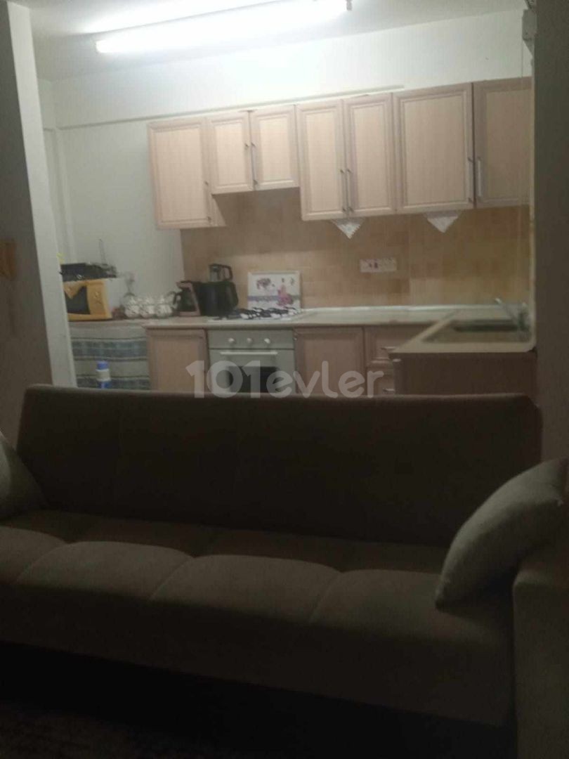 YUKARI GİRNE 2+1 APARTMENT FOR SALE