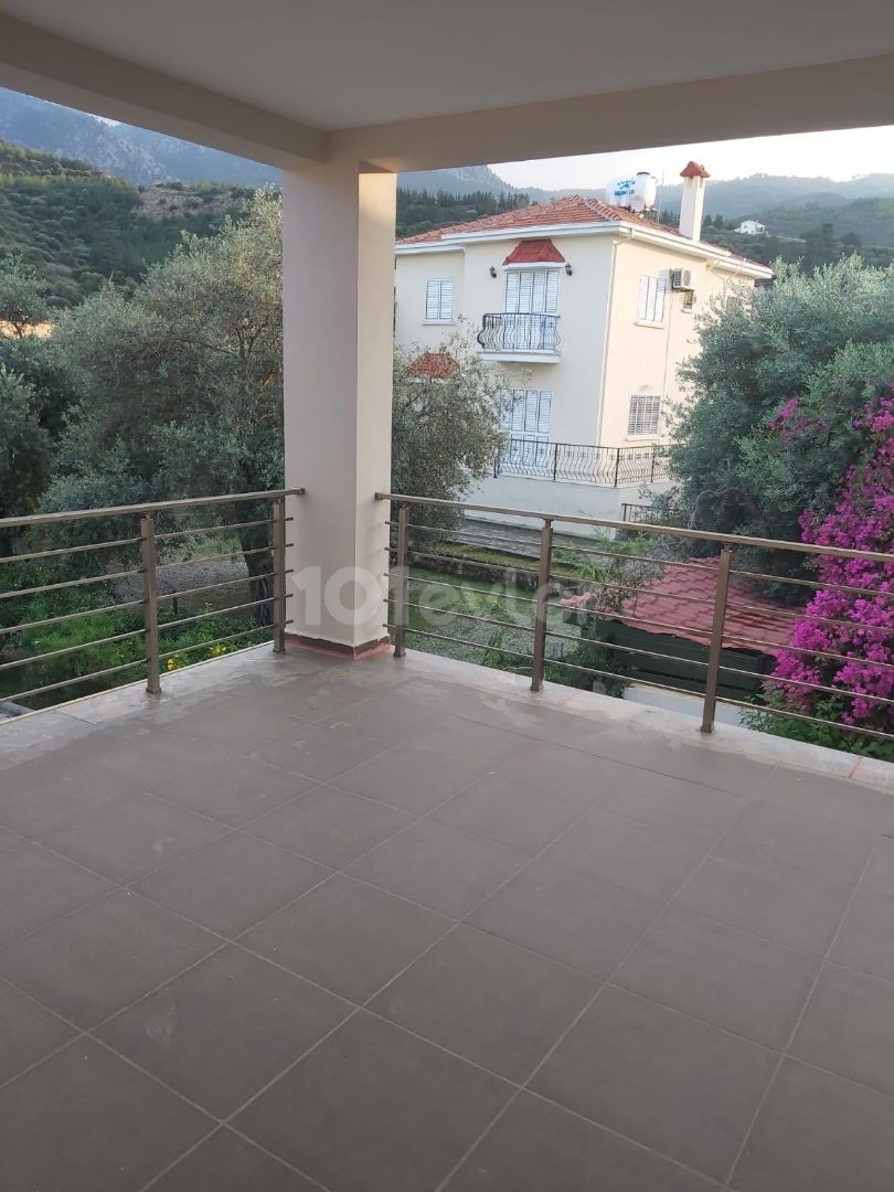 2+1 Villa for Rent in Alsancak