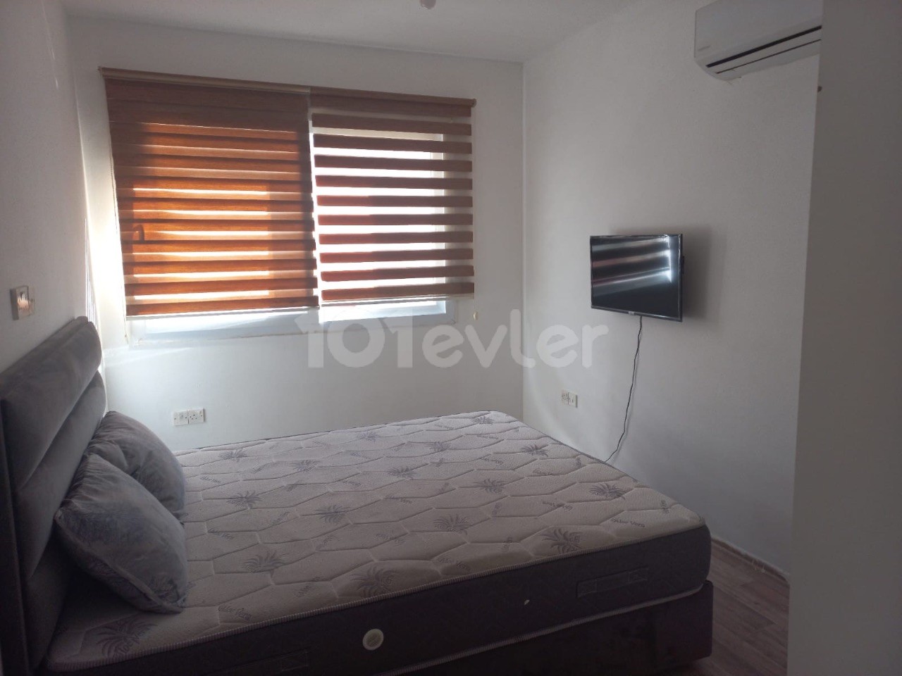 2 bedrooms 1 living room flat on Aytan Market road in Gönyeli