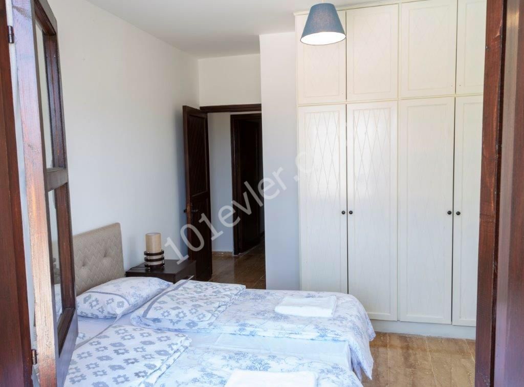 Esentepe area 3+1 Villa for daylı rent