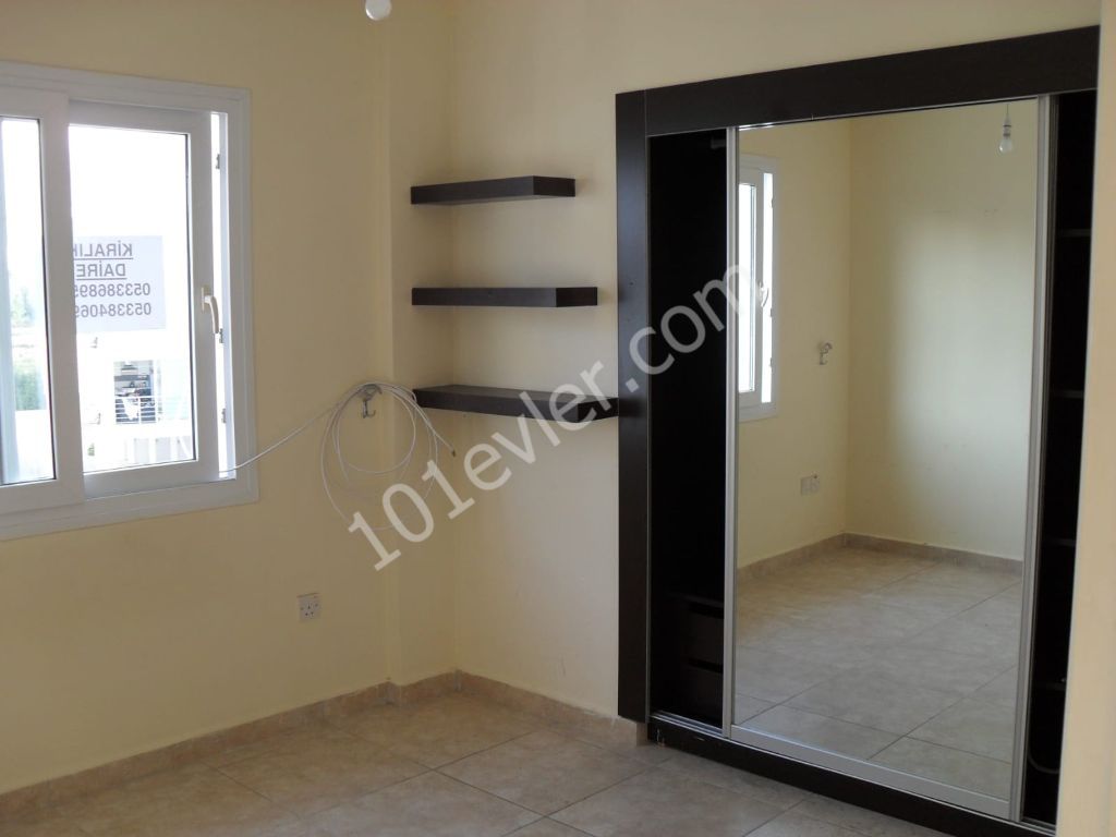 Kyrenia Centre 2+2 flat for rent