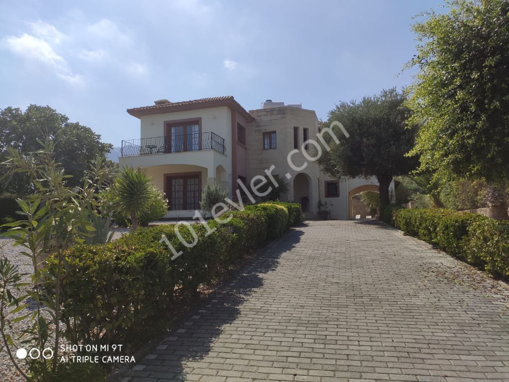 OZANKOY AREA 3+1 VILLA FOR RENT