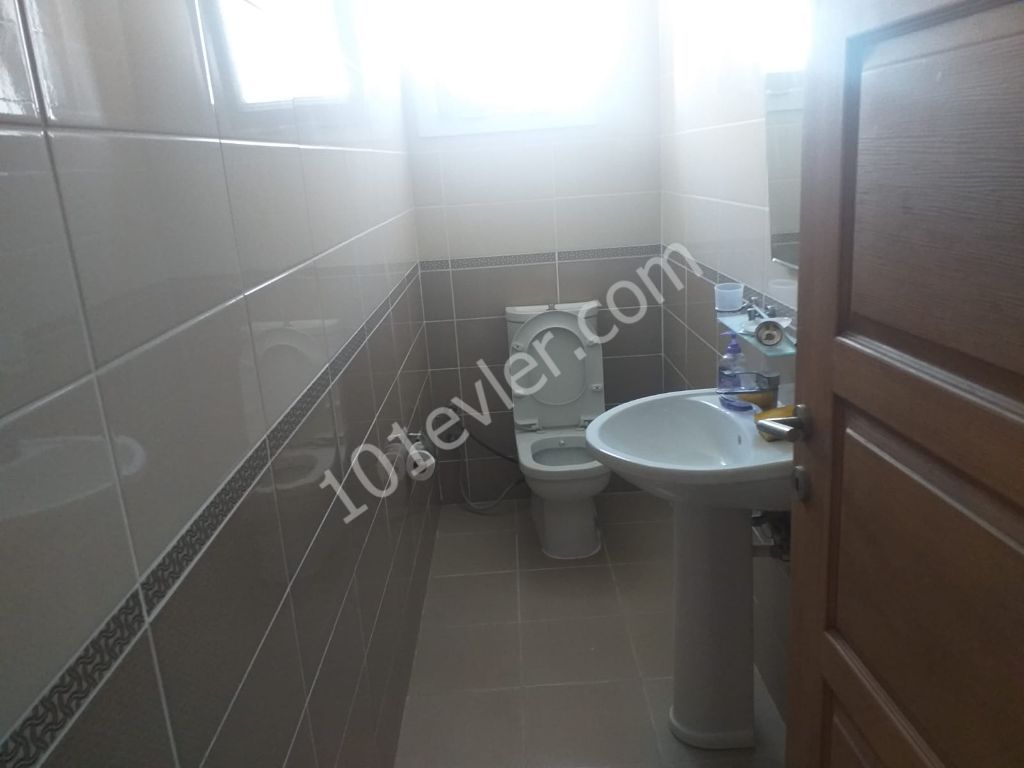 ZEYTINLIK AREA 3+1 FLAT FOR RENT