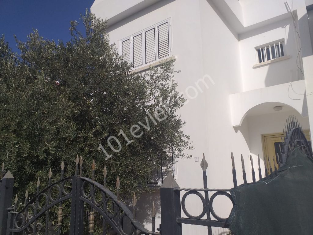 KARAOGLANOGLU AREA 3+1 TWIN VILLAS FOR RENT