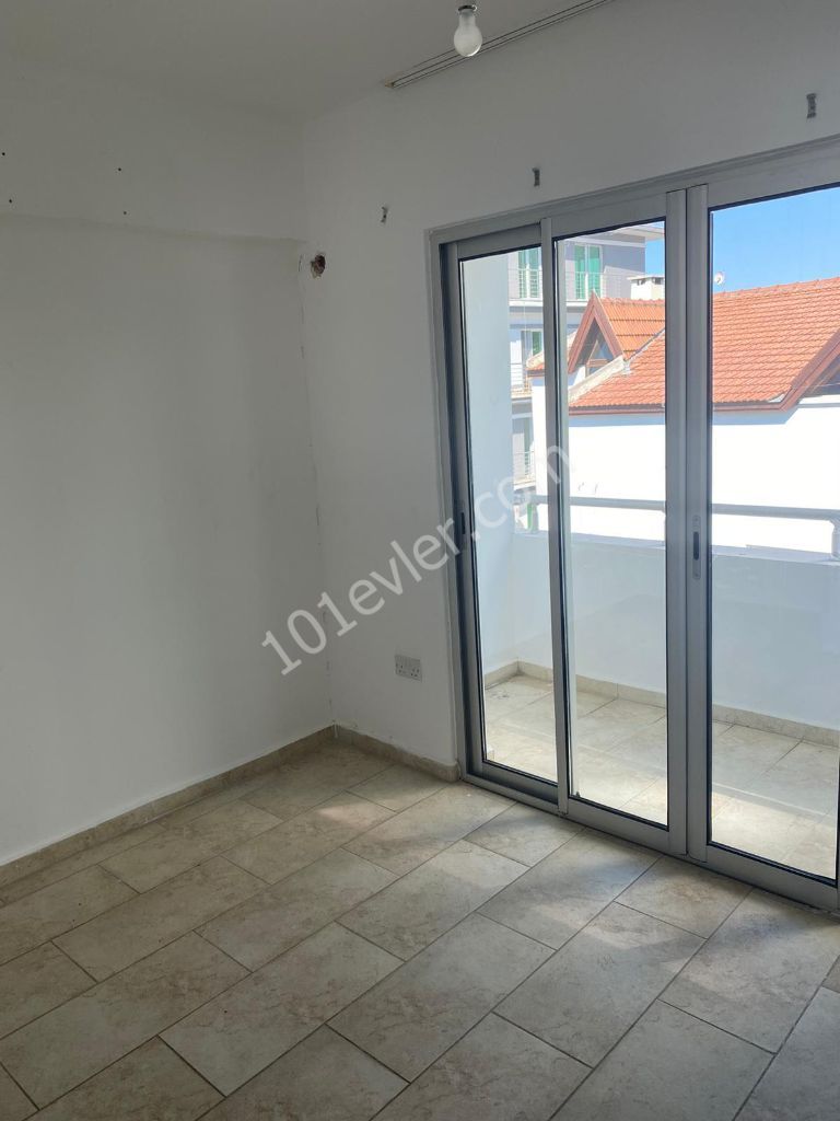 Kyrenia Centre Unfurnished 3+1 flat for rent