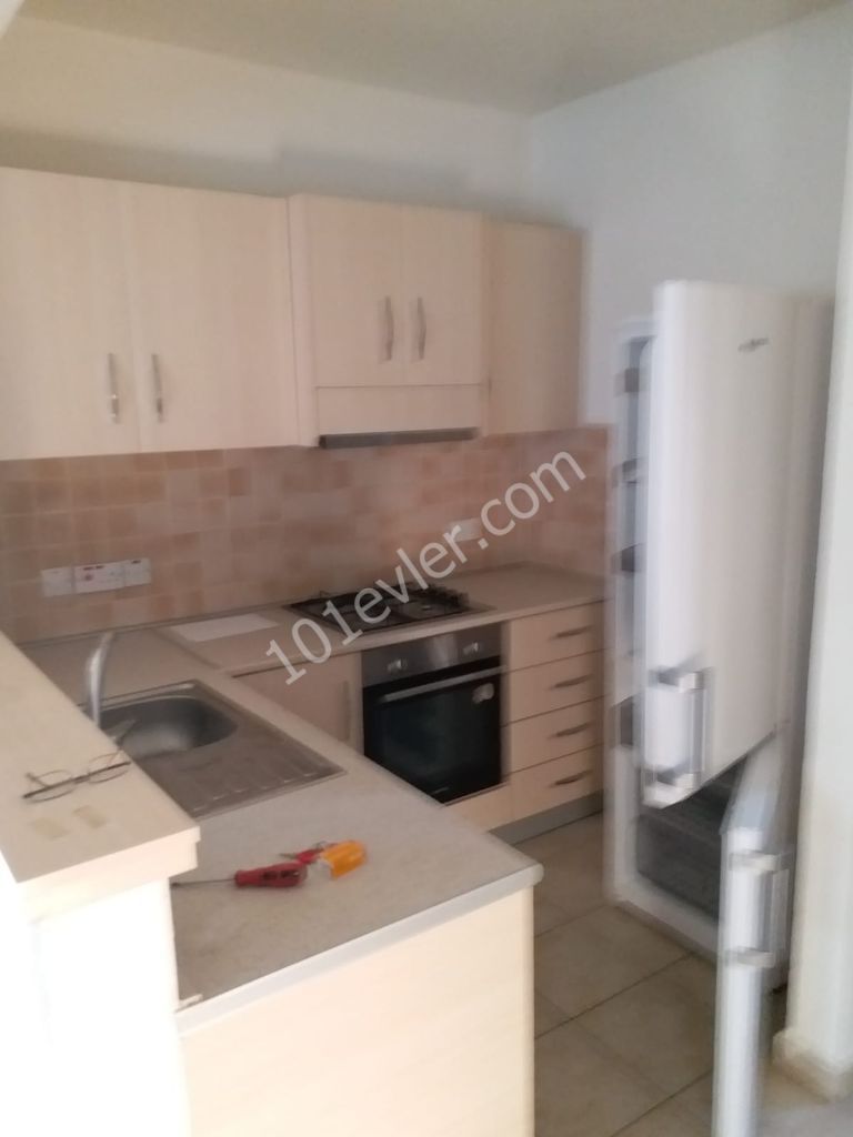 Kyrenia Centre 1+1 flat for rent