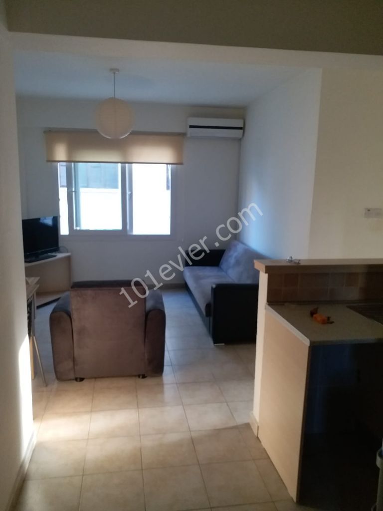 Kyrenia Centre 1+1 flat for rent