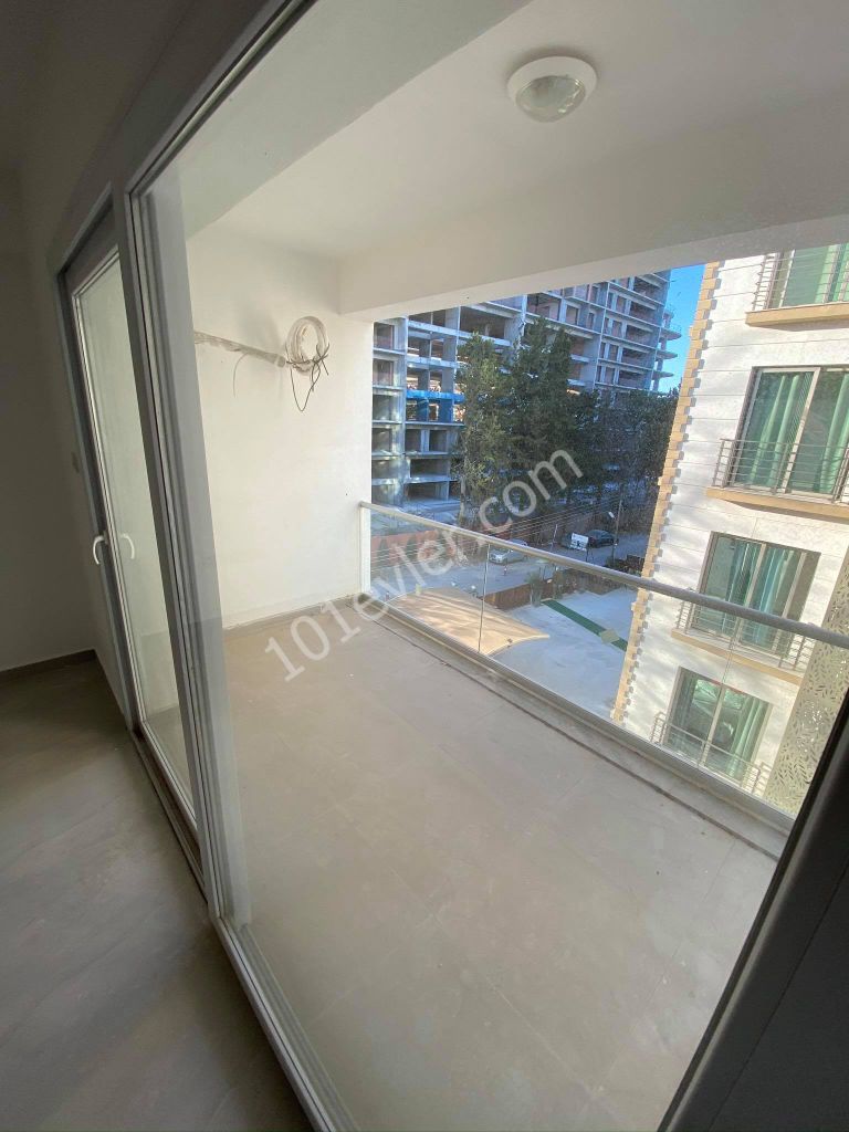 KYRENIA CENTRE 3+1 FLAT FOR RENT