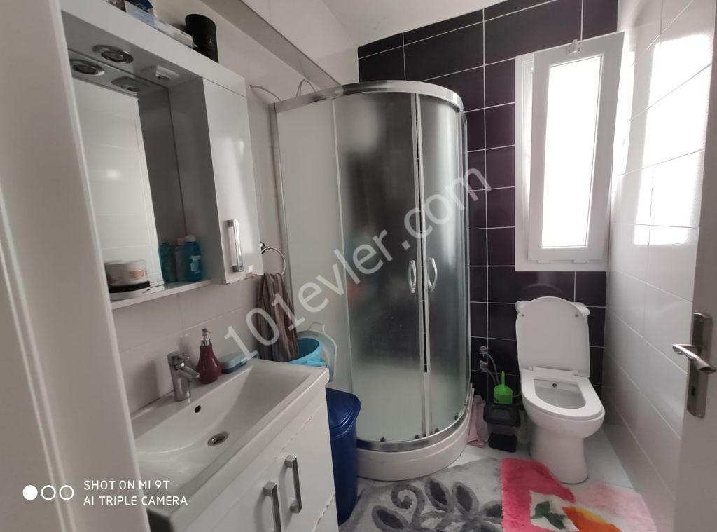 KARAKUM AREA 2+1 FLAT FOR SALE