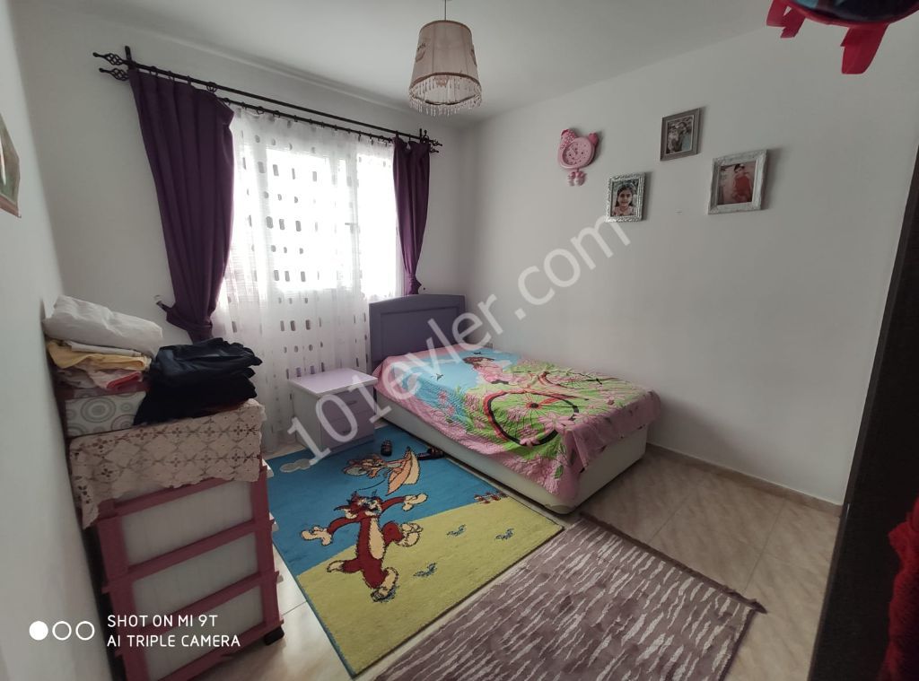 KARAKUM AREA 2+1 FLAT FOR SALE