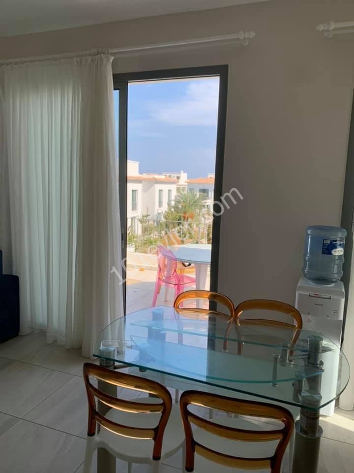 ALSANCAK AREA 2+1 FLAT FOR RENT 