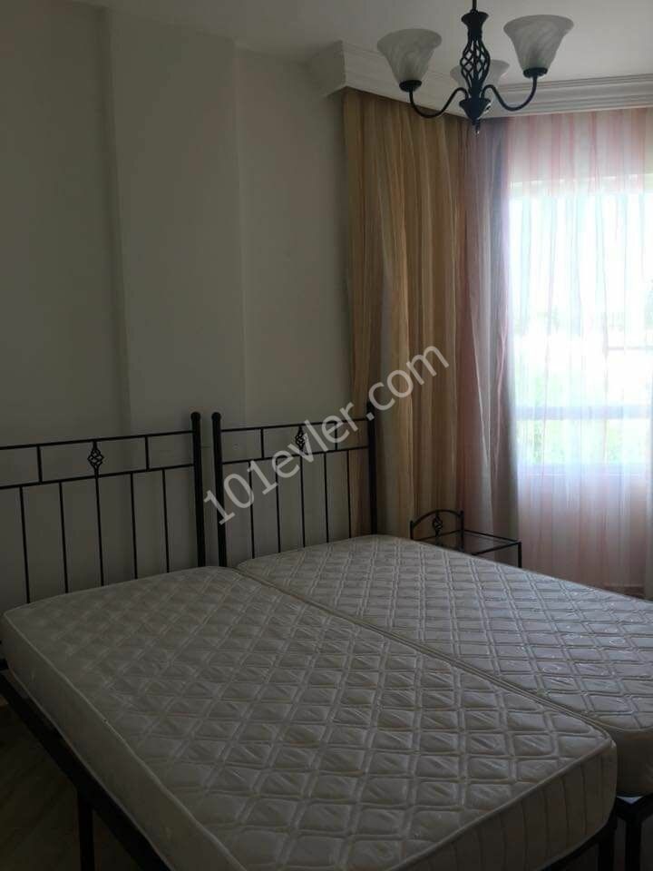 Girne Merkezde Site İçerisinde Satılık  3+1 Daire!!!/   3+1 Apartment for sale in the center of Kyrenia!!!