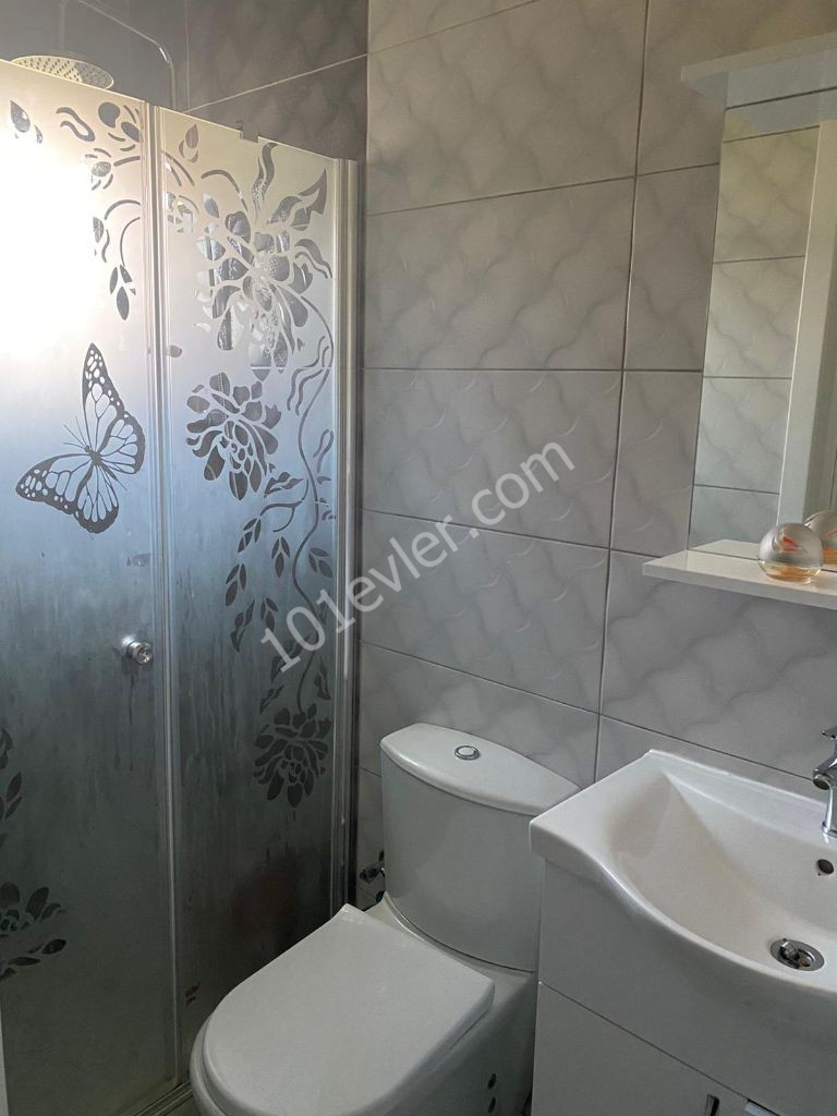 Lapta, ultra lux 1+1 kiralik daire, denize 0, havuzlu site +905428777144 Engl, Turkce, Rus