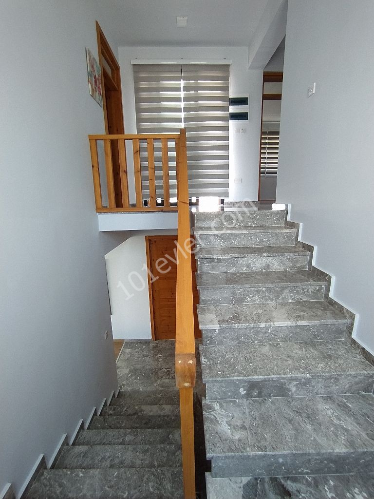 Kyrenia, Chatalköy, zu verkaufen 4+1 Llogara Haus mit privatem Pool, Garten +905428777144 ** 