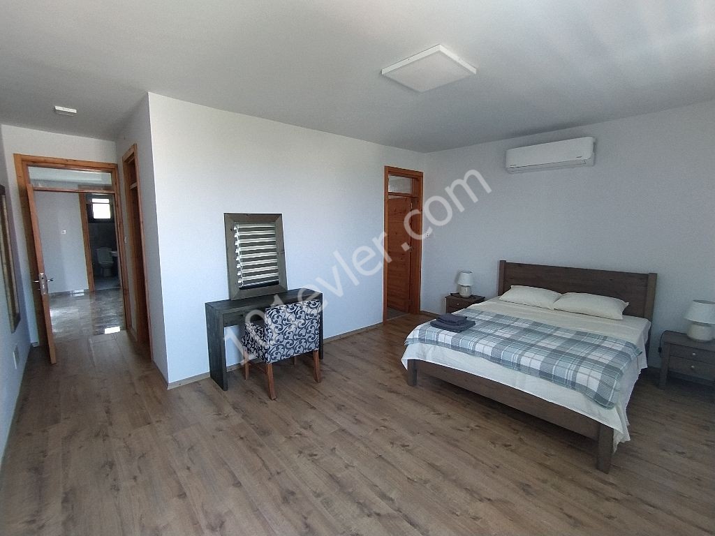 Kyrenia, Chatalköy, zu verkaufen 4+1 Llogara Haus mit privatem Pool, Garten +905428777144 ** 