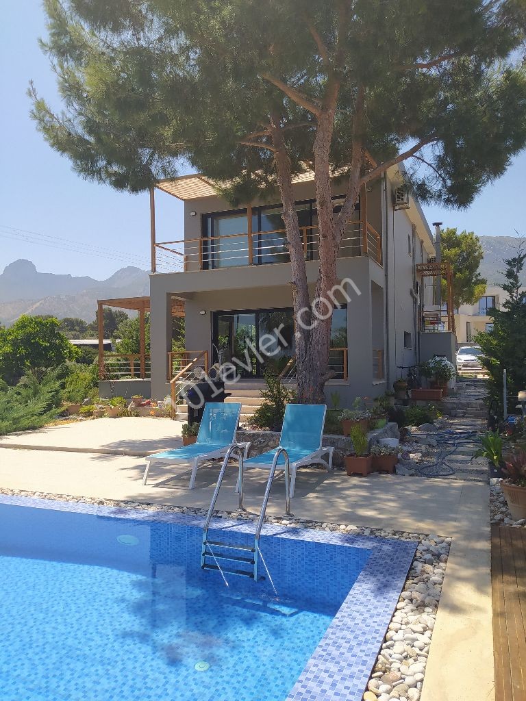 Girne, Catalkoy, lux 2+1 havuzlu satilik villa +905428777144 WhatApp Turkce, English, Rus