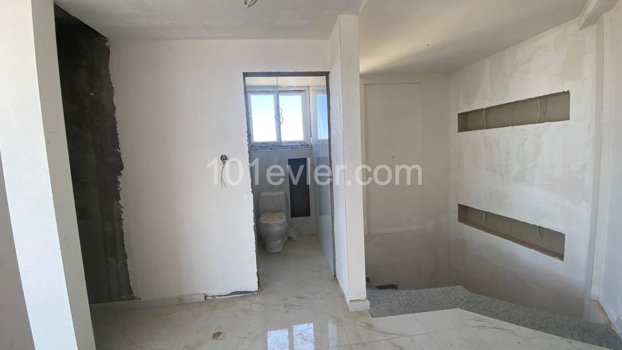 AMAZING PENTHOUSE FOR SALE IN KYRENIA CITY CENTER