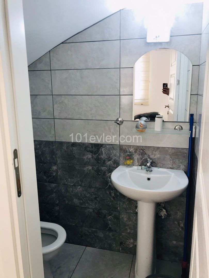 3 ZIMMER 2 WOHNZIMMER DOPPELVILLA ZUR MIETE MIT VOLLEM MEERBLICK IN KYRENIA CIKLOS... ** 