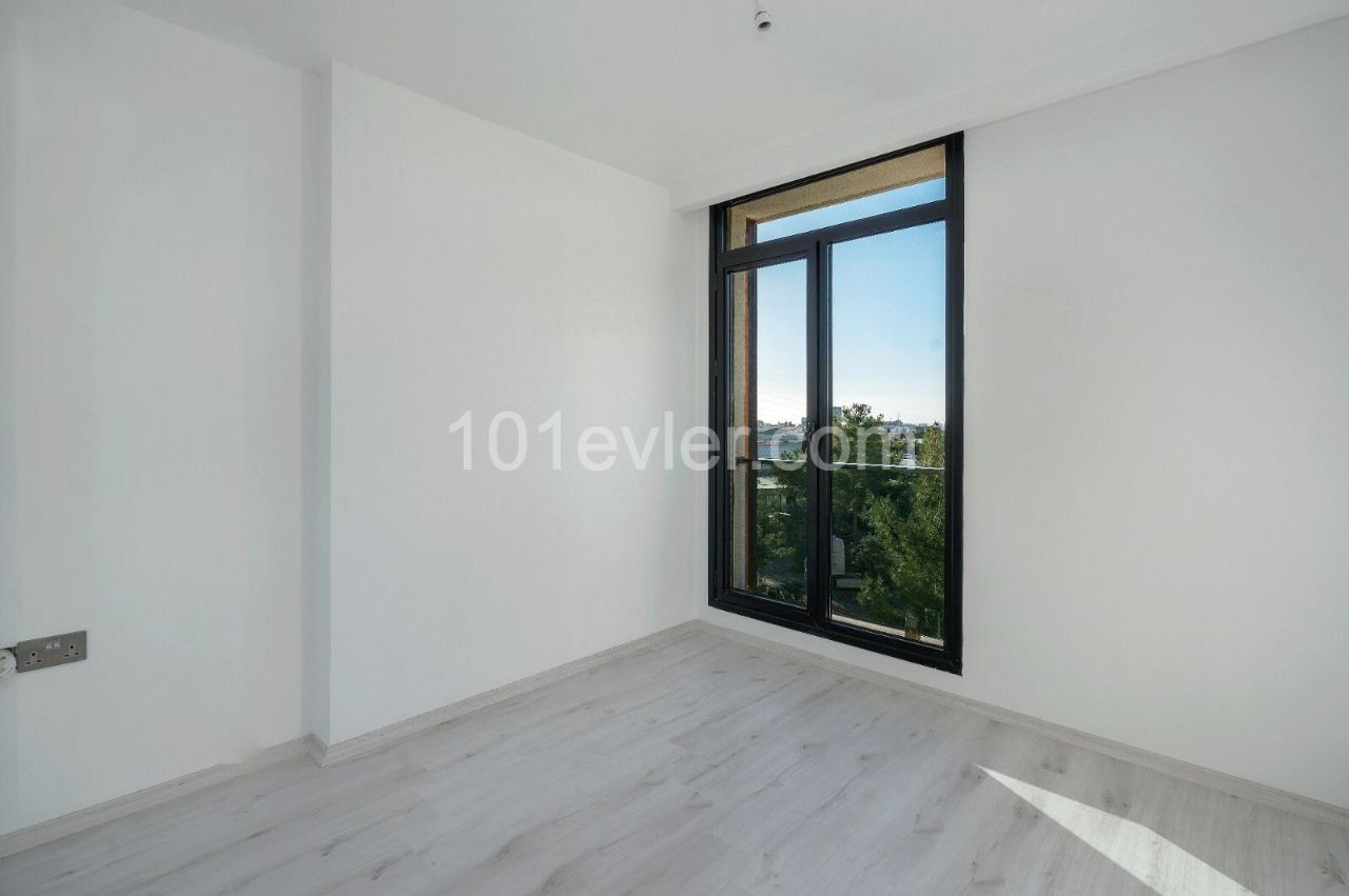 ULTRA LUXURIOUS MOUNTAIN SEA AND CITY VIEW 2+1 FLAT IN KYRENIA CENTER (THERE IS ONE ON EVERY FLOOR 3.4.5.)