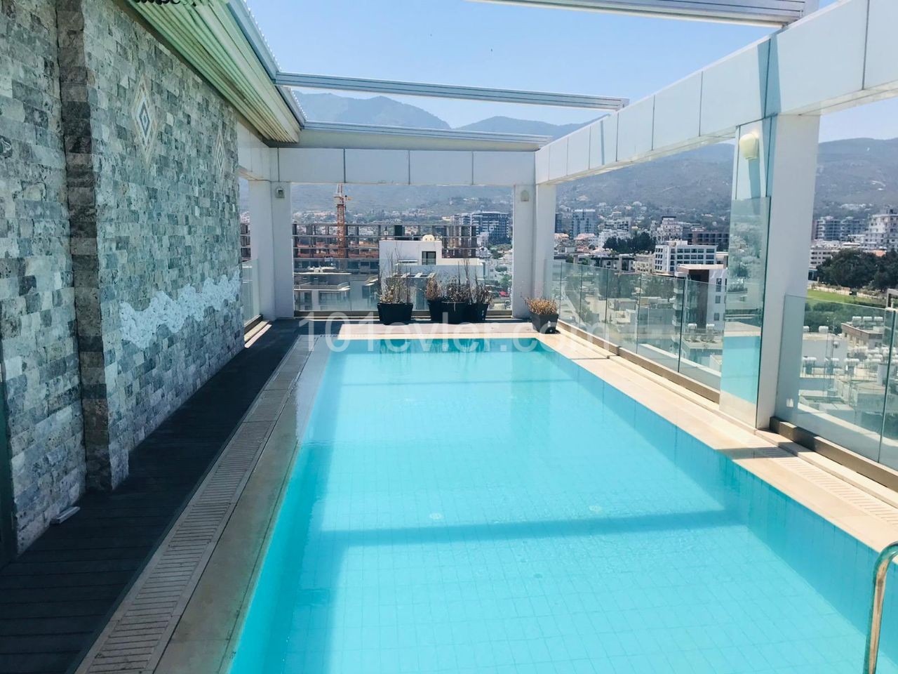 PRIVATE POOL PENTHOUSE FOR RENT IN KYRENIA 