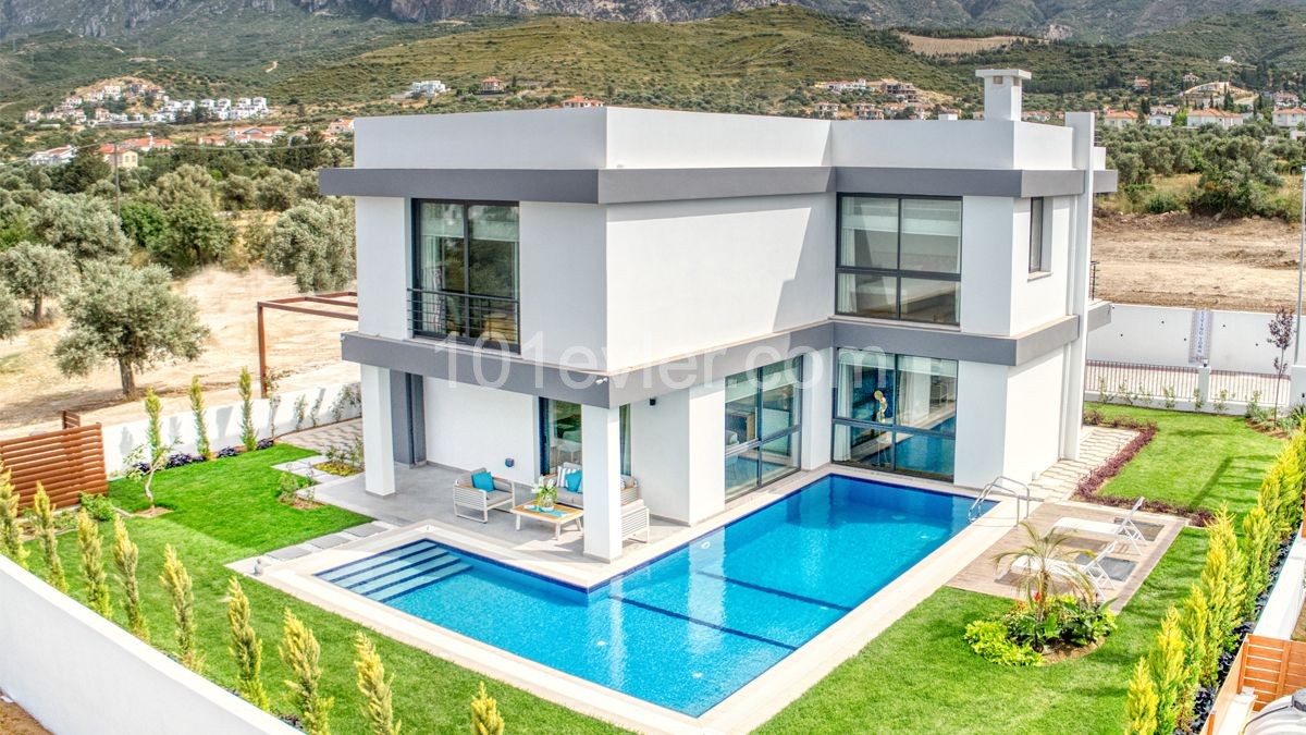 3 BEDROOMED LUXURY VILLAS FOR SALE IN  ALSANCAK KYRENIA 