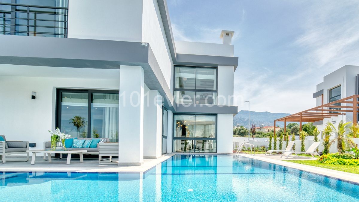 3 BEDROOMED LUXURY VILLAS FOR SALE IN  ALSANCAK KYRENIA 