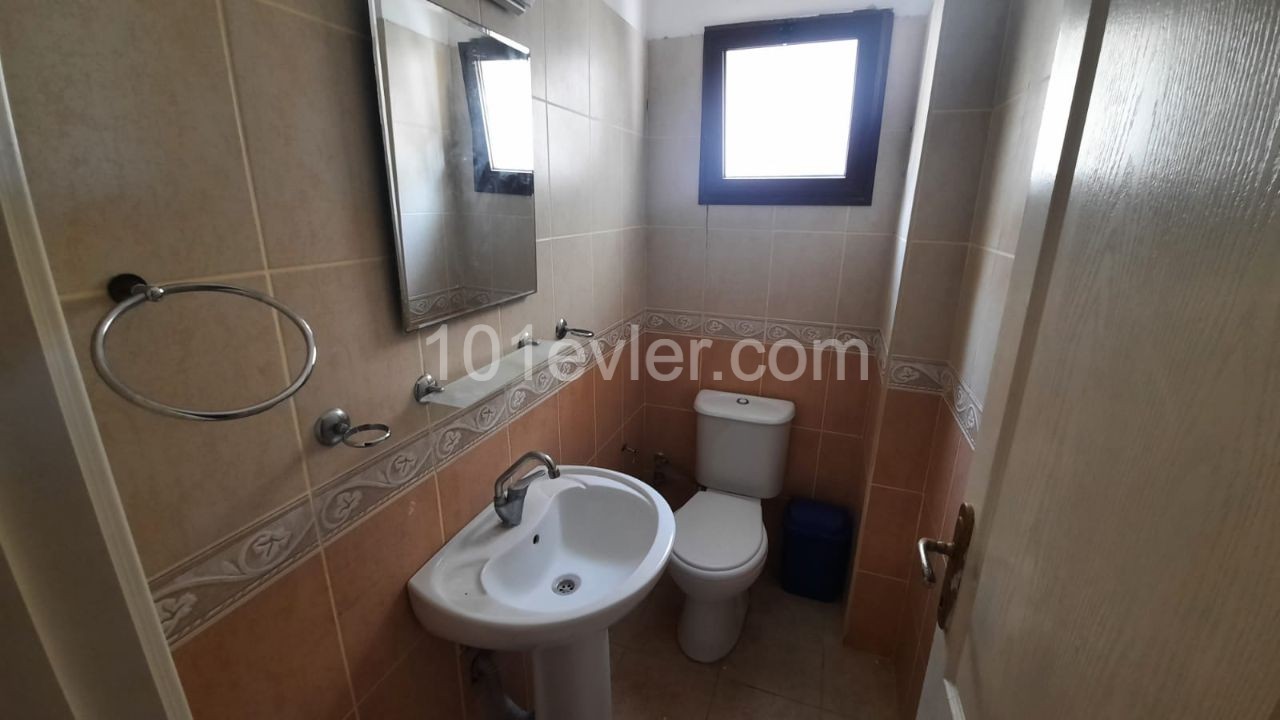 Penthouse To Rent in Doğanköy, Kyrenia