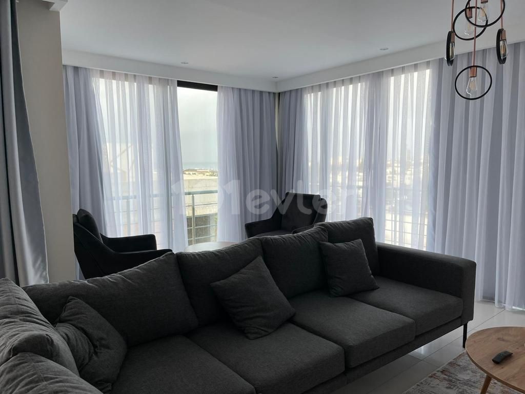 3 SCHLAFZIMMER PENTHOUSE APARTMENT IN KYRENIA ZENTRUM ** 