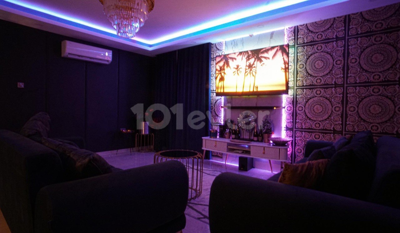 Alsancak ta Lu Llogara Apartment ** 