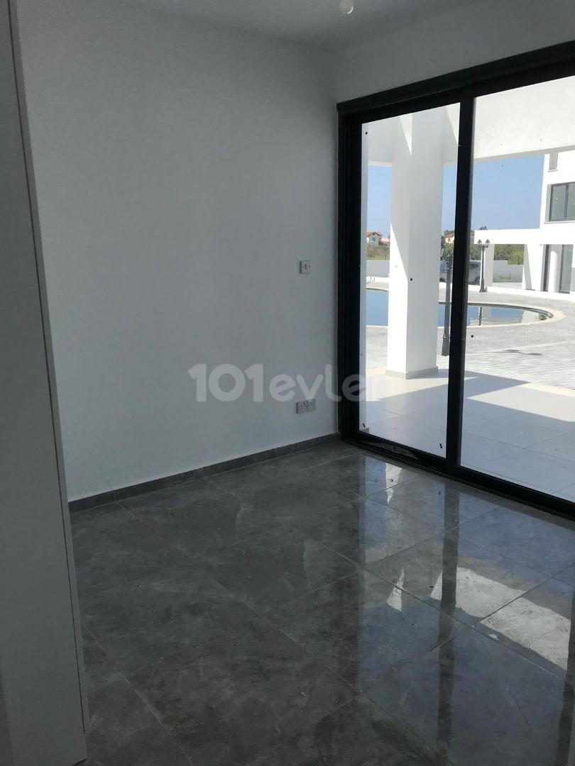 FLATS FOR RENT IN A SITE WITH POOL IN EDREMIT!!