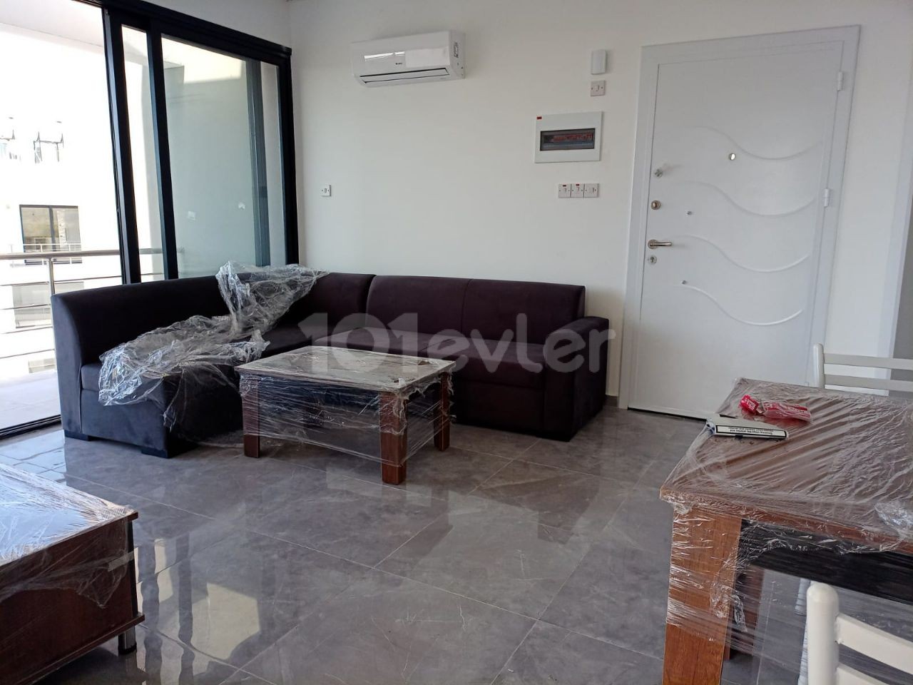 FLATS FOR RENT IN A SITE WITH POOL IN EDREMIT!!