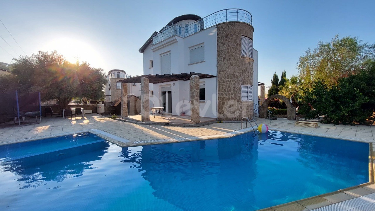 We are renting a villa prepared for your short-term holidays for 3 days ** 