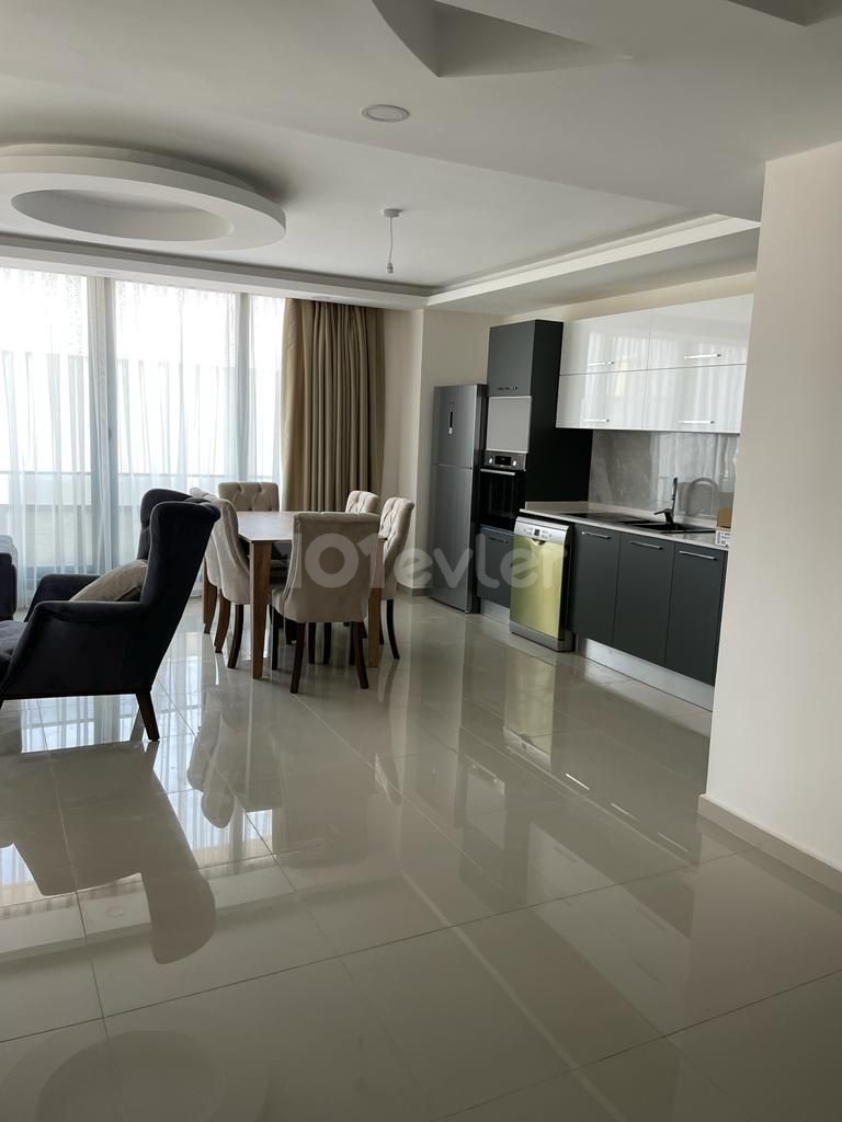 DUPLEX FLAT FOR RENT WITH PRIVATE POOL!!