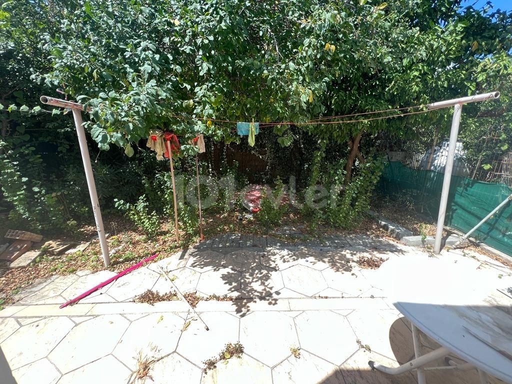 3+1 DETACHED BARGAIN FLAT IN KYRENIA CENTER!!!