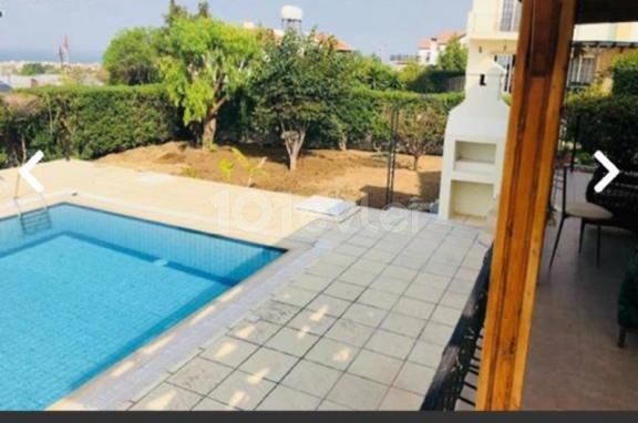 Lapta da Özel Havuzlu Günlük Kiralık Villa!!!