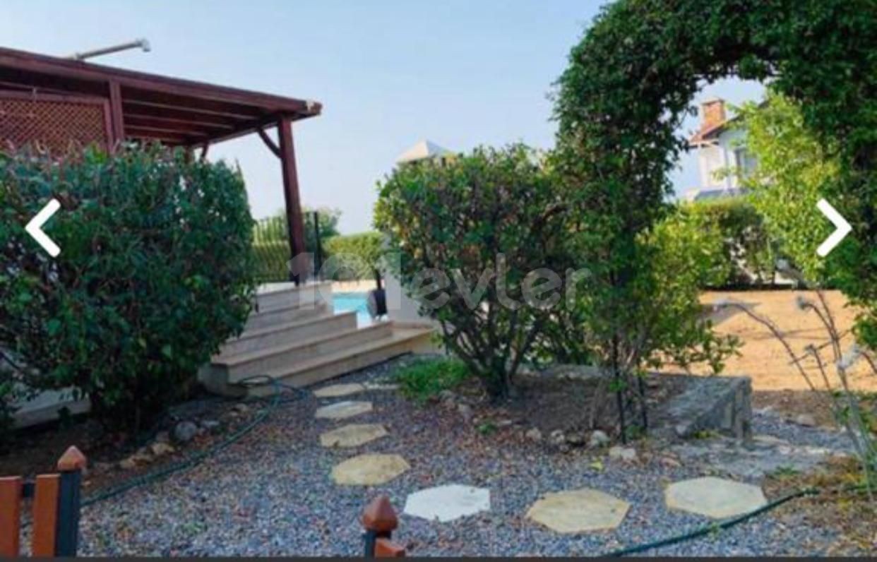 Lapta da Özel Havuzlu Günlük Kiralık Villa!!!