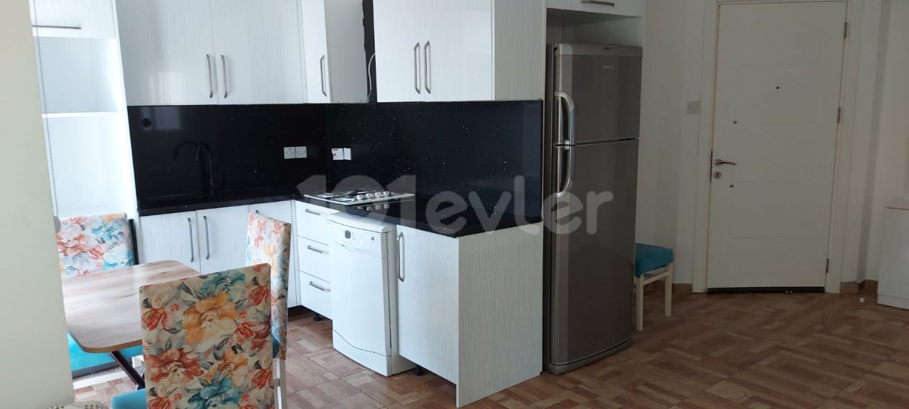 Kyrenia Central 2 + 1 apartment ** 