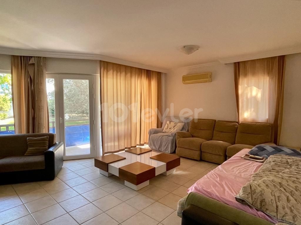 Flat To Rent in Girne Merkez, Kyrenia