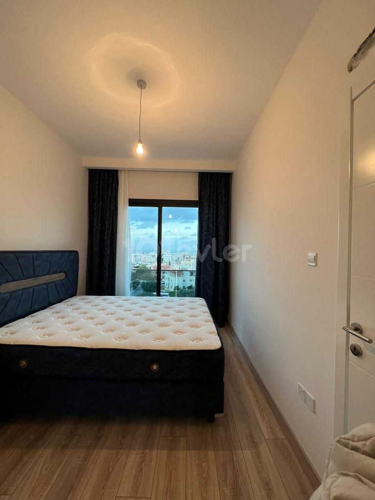 GIRNE MERKEZDE LÜKS 2+1 DAİRE 