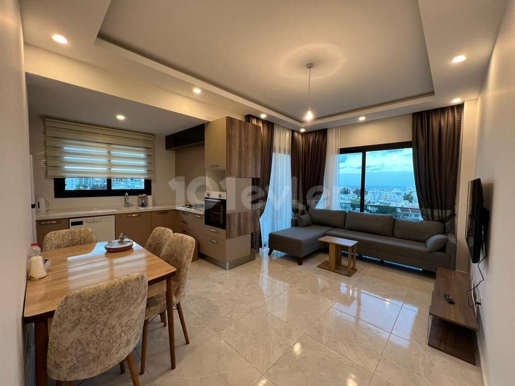 GIRNE MERKEZDE LÜKS 2+1 DAİRE 