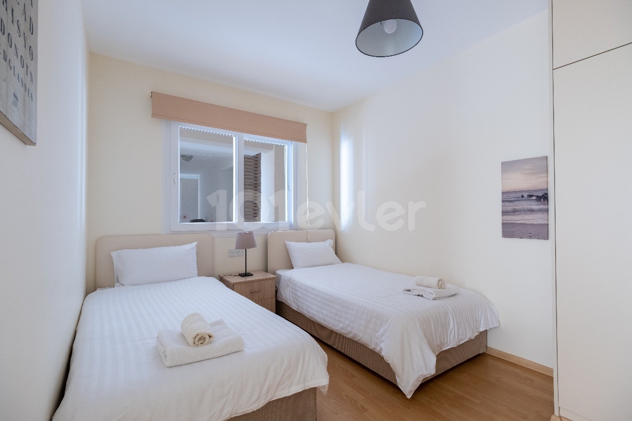  READY APARTMENT WITH 3 BEDROOMS AND A PRIVATE POOL, DIRECTLY BY THE MEDITERRANEAN SEA !!!