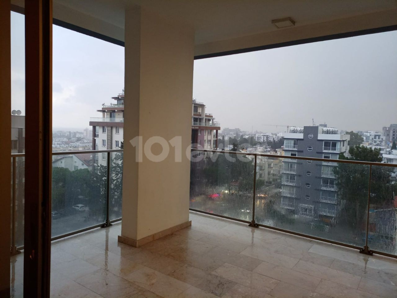 GİRNE ŞEHİR MERKEZİN'DE 3 YATAK ODALI FULL EŞYALI KİRALIK PENTHOUSE!!