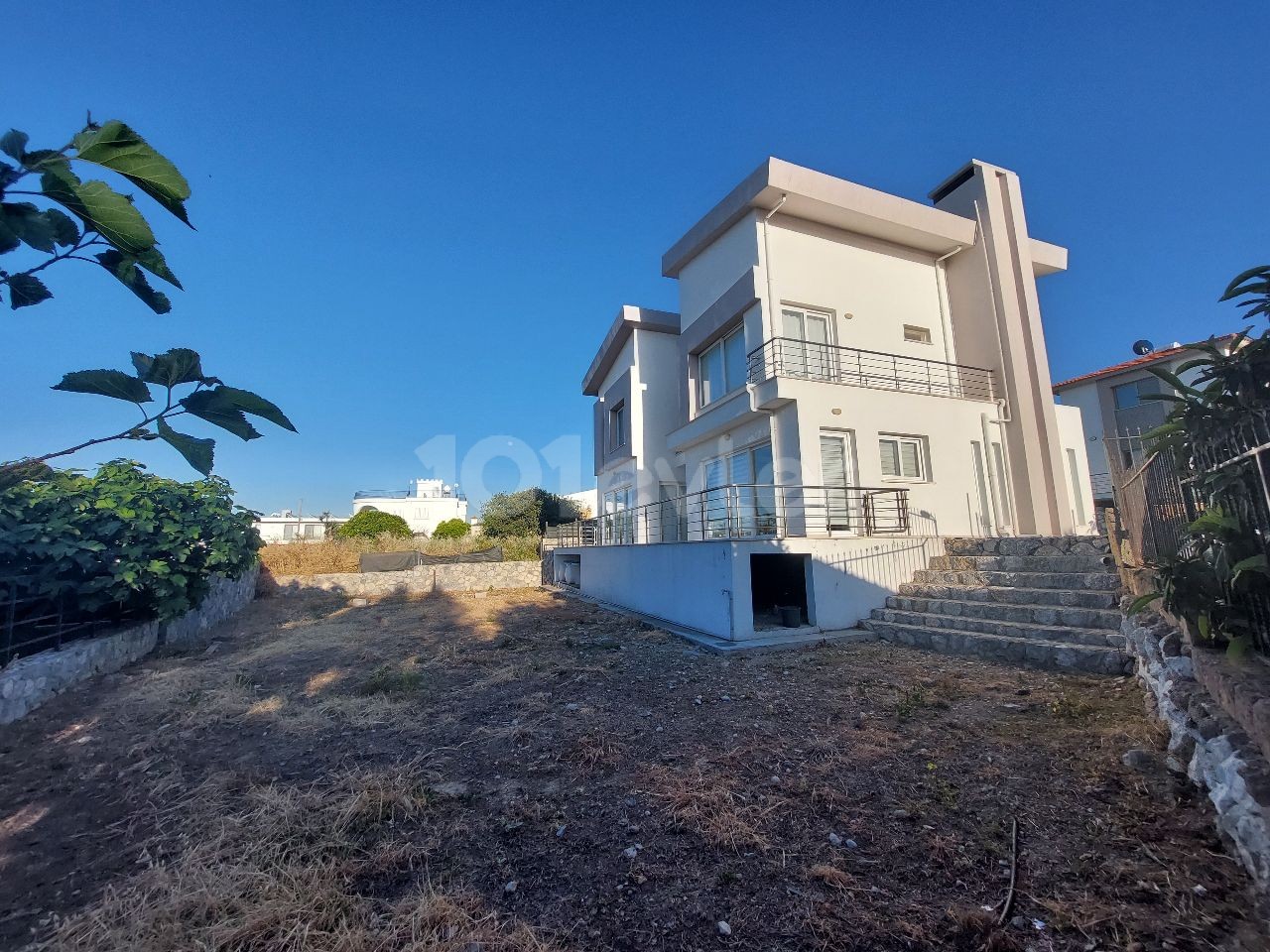 Bellapayis,  4+1 satilik villa, Necat British okula yürüme mesafede  +905428777144 Русский, Türkçe,  English 