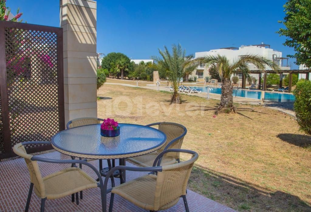 FOR SALE A PENTHOUSE WITH TWO BEDROOMS AND A TERRACE ON THE SEASHORE