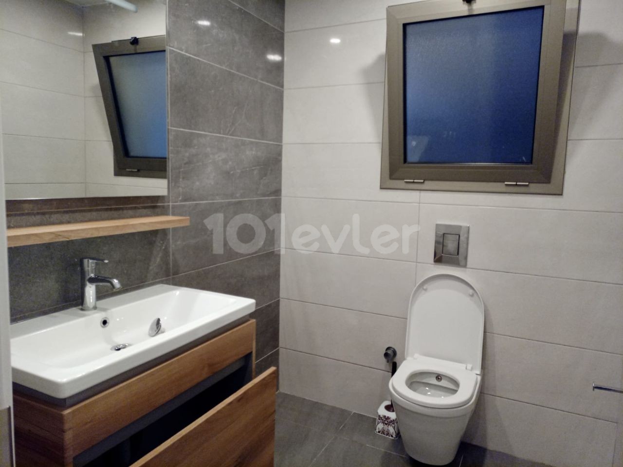 Girne merkezde, 3+1 2 katlı kiralik penthouse +905428777144 English,  Türkçe,  Русский