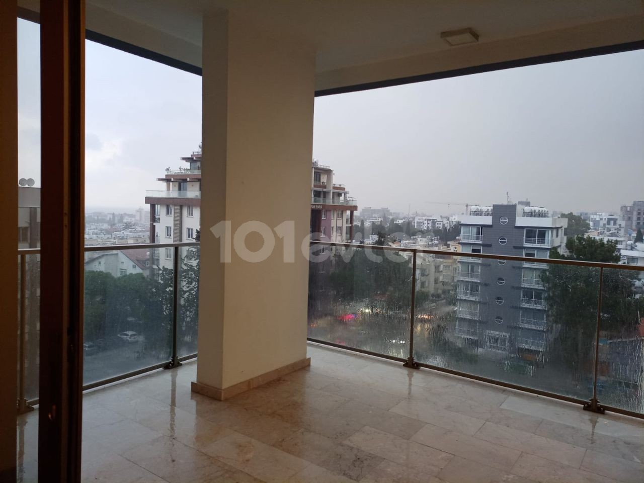 Girne merkezde, 3+1 2 katlı kiralik penthouse +905428777144 English,  Türkçe,  Русский